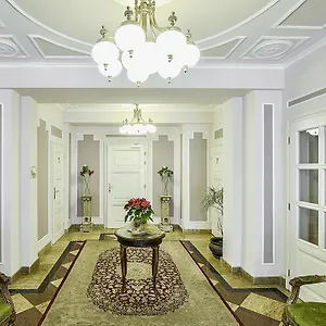4* Aparthotel Romanza